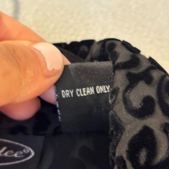 Mandee Womens Burn out Velvet Long Sleeve Black Silk Blouse sz Small whimsigoth - Picture 4 of 10